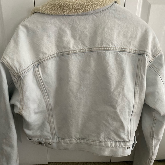 Levi’s denim cropped Sherpa lined jacket - Picture 3 of 3